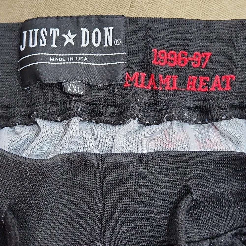 Vintage 1986 Nike Authentic NBA MIAMI HEAT Basketball Shorts Size XXL